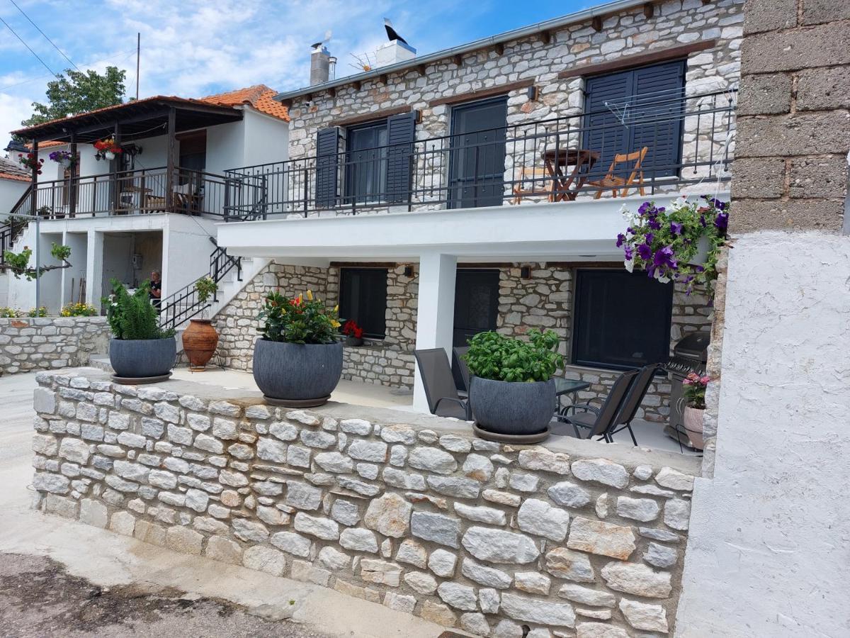 Maria Tsomou Villa Theologos  Bagian luar foto